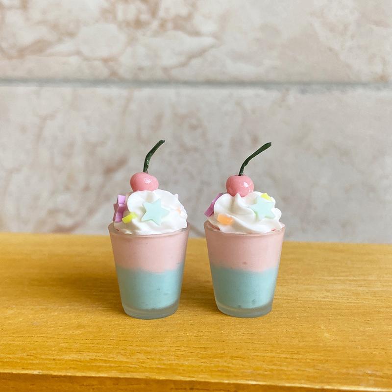 ''1Pc New Resin1:12 1:6 Dollhouse Miniature Cherry Ice Cream Cup Model Dolls Kitchen Food Dollhouse Accessories