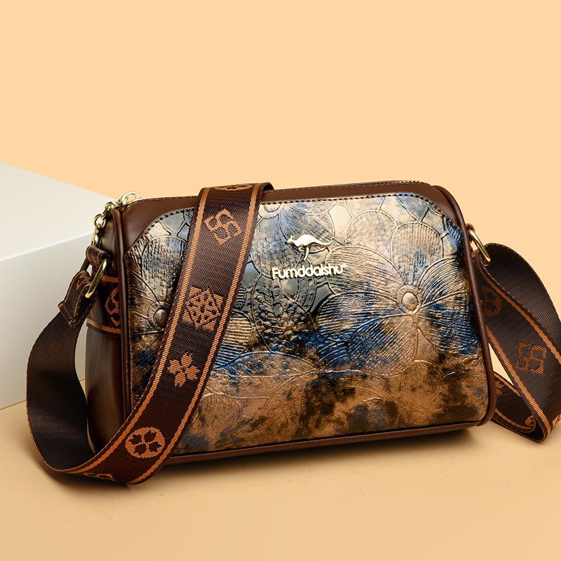 Large capacity embossed pillow bag women's fashion atmosphere commuter bag broadband shoulder bag bag