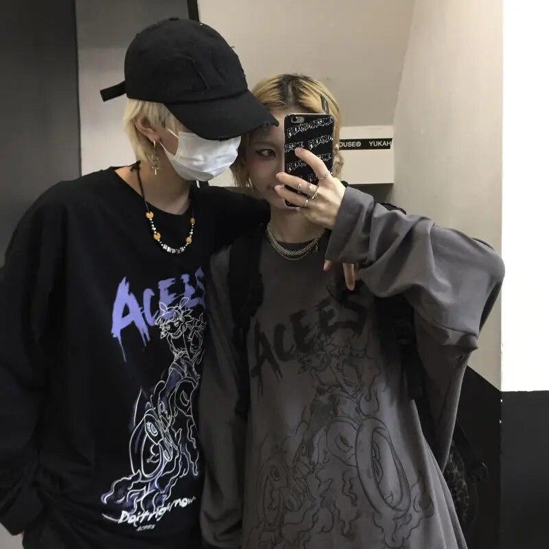 Harajuku Casual Frauen T-shirts Schwarz Gothic Cartoon Vintage Print Street Baggy Lose Hip Hop Paar Langarm T Shirts Frauen