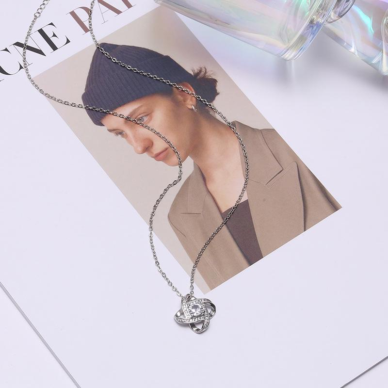 Kuaishou Douyin Light Luxury Four-Leaf Clover Zircon Pendant Necklace for Women