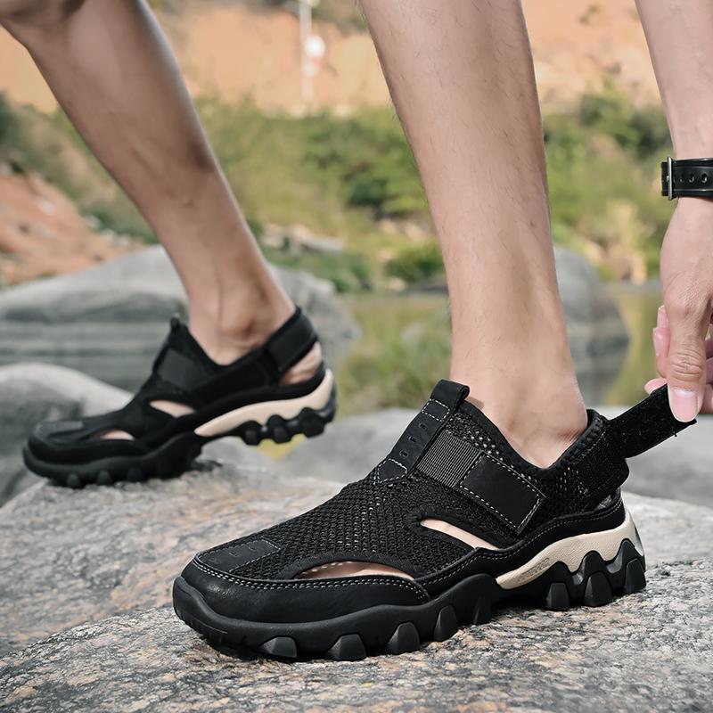 Fashion Men Summer Outdoor Anti-slip Wearable Sandals Shoes Men Comfortable Man Brand Sandals Man Breathable Leather Hollow Out Sneakers