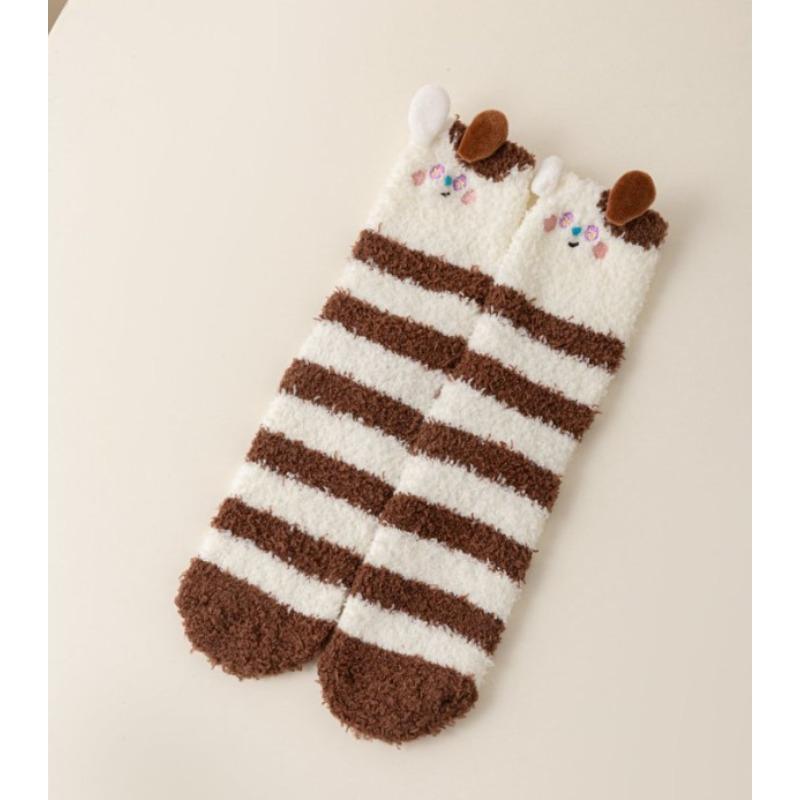 Autumn and Winter Coral Fleece Socks for Women, Three-dimensional Cartoon Animal Embroidery, Home Floor Socks, Thickened Half-fleece Mid-calf Socks
