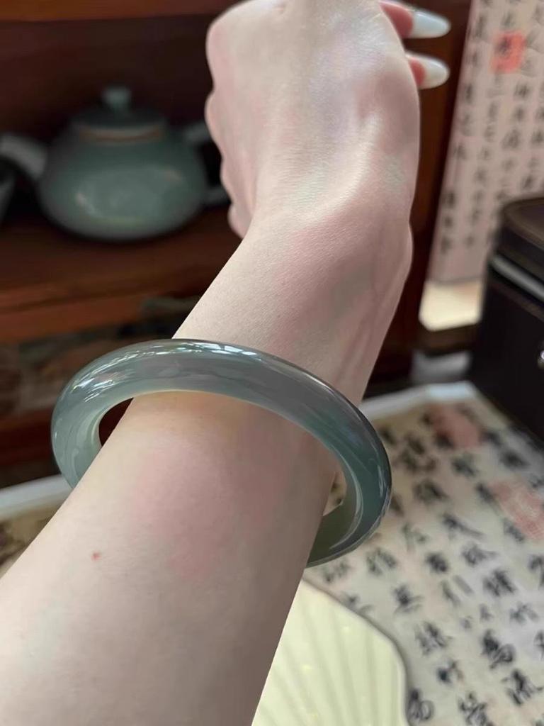 Curry Blue Chalcedony Agate High Ice Seed Jade Bracelet - Natural Style & Transparent Elegance