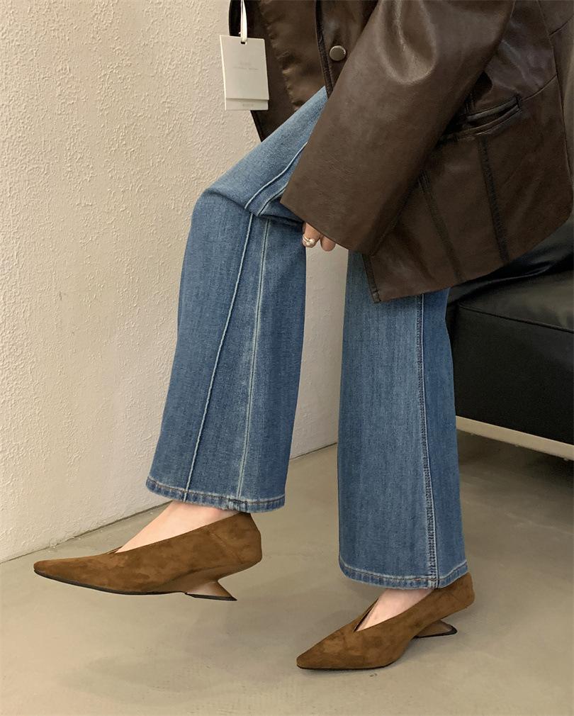 

French retro pointed inner suede single shoes women s autumn and winter new versatile one-pedal light mouth commuter work shoes 39 світло-коричневого кольору