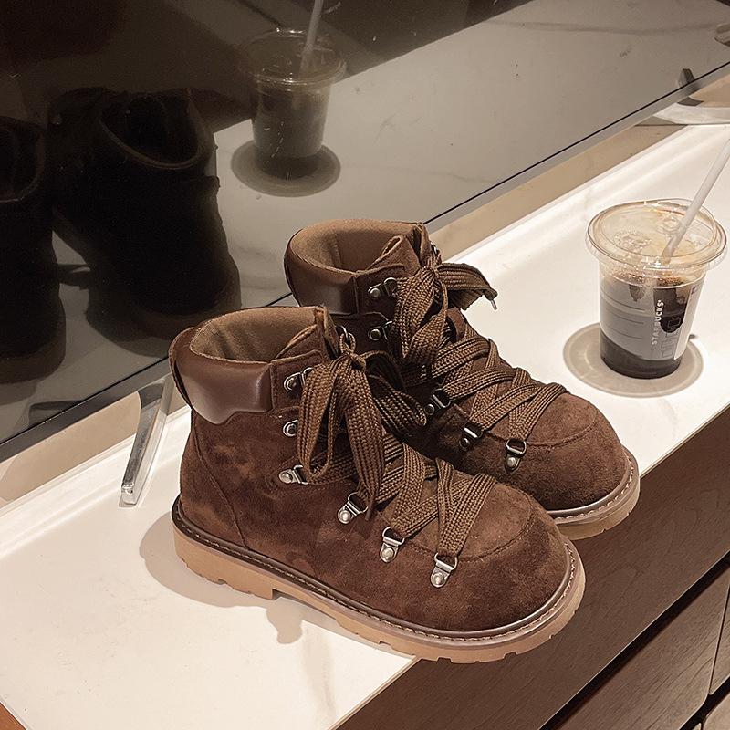 

Осенние матовые ботинки Мартин в британском стиле ретро с круглым носком и толстым каблуком, женские ботинки на высокой платформе, универсальные, на шнуровке спереди, маленькие короткие ботинки 40 кофейный