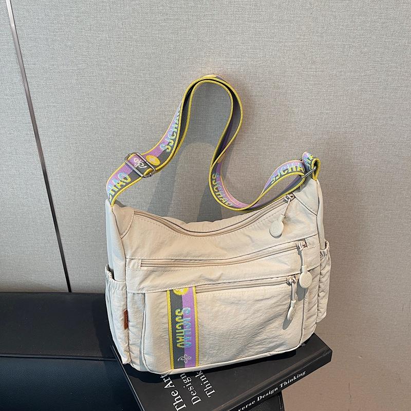 Nylon Cloth Bag Women'S Fashion Versatile Messenger Bag Student Daily Storage Shoulder Bag Casual Commute