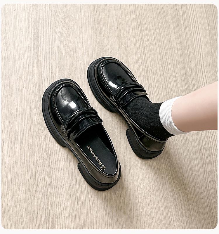 Weiwei Girl Damen Petite Slipper mit dicker Sohle - Retro Britischer Stil Lederschuhe