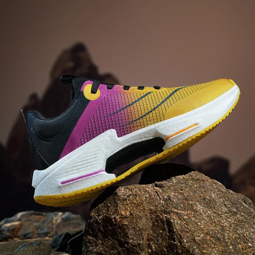 2025 Mens Sports Shoes Summer New Breathable Mesh Lightweight Cushioning Jogging Shoes Soft Sole Outdoor Running Shoes for Man