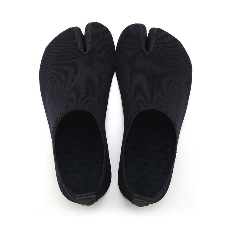 Hot Sales Fast Drying Lightweight Couple Hiking Shoes Men Women Soft Breathable Outdoor Beach Shoe Simple Neutral Swimming Shoes