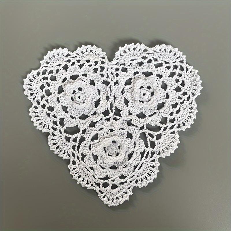 

Handmade Crochet Three-dimensional Heart Lace Vintage Coaster Coffee Cup Mat білий