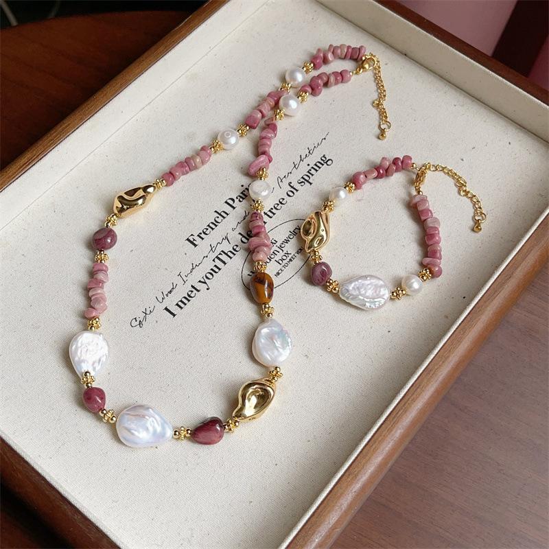 Meier Blooming splendor natural baroque pearl bracelet - a radiant & stackable jewelry set