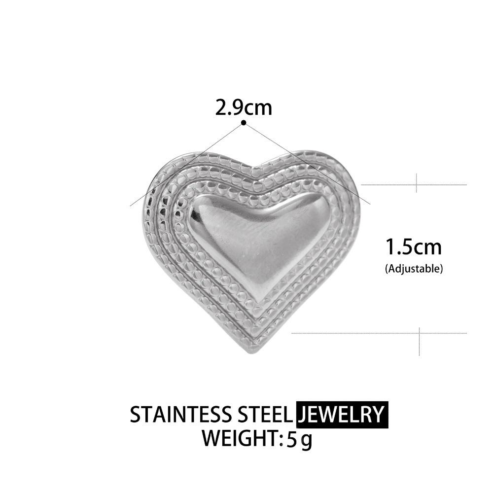 European & American Titanium Steel Striped Heart Ring - Fashionable, Durable, Versatile Jewelry.