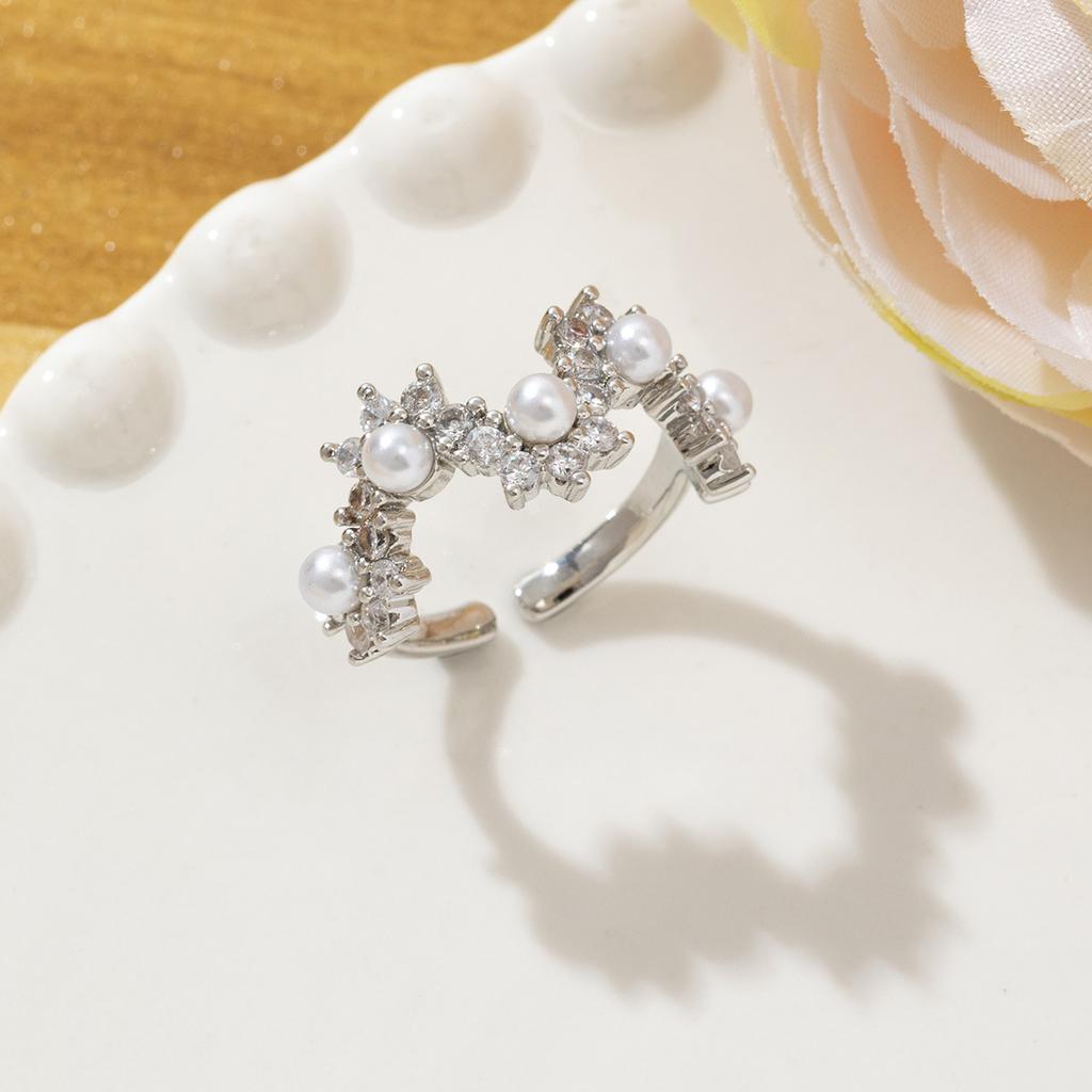 Fashion Design, Pearl Open Ring, Women's Light Luxury, Elegant and High-end Temperament, Full of Diamonds, Zircon Ring.