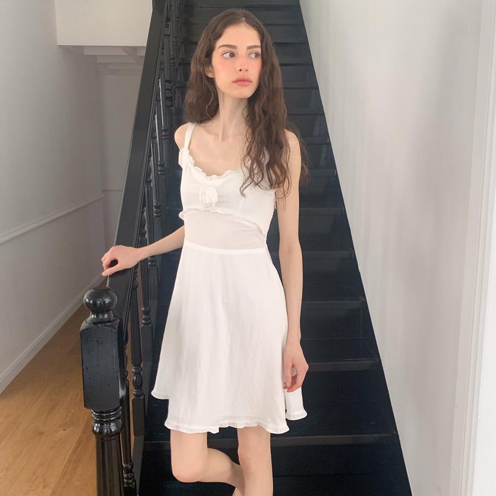 Lilisu April Dress / White