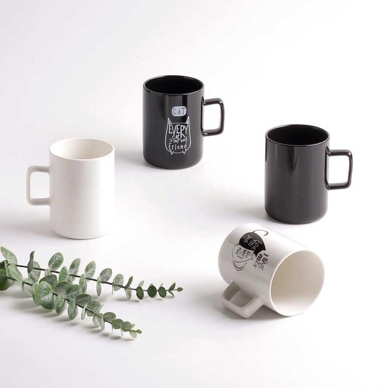 Everywhere Modern Style Black and White Mug Set