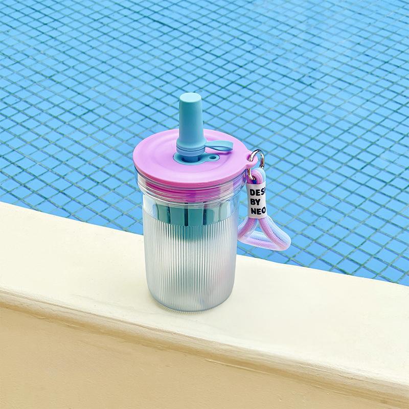 16.3oz Colorful Water Cup With Tea Infuser Straw Portable Outdoor Sports Bottle With Lanyard Isolating Chamber Design for Summer