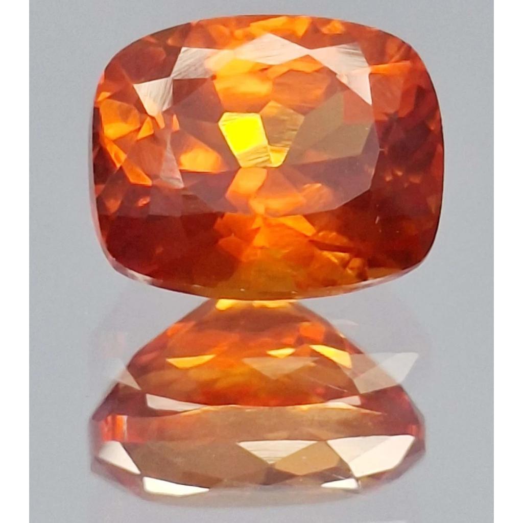 Stunning Padparadscha Sapphire 15-17 Ct Cushion Cut Certified Loose Gemstone