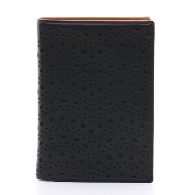 OMNIA Passport Case for Women and Men PASSPORT COVER Omnia Onlyou Gift Wrapping [Set] (Passport Case, Bag) (Black)