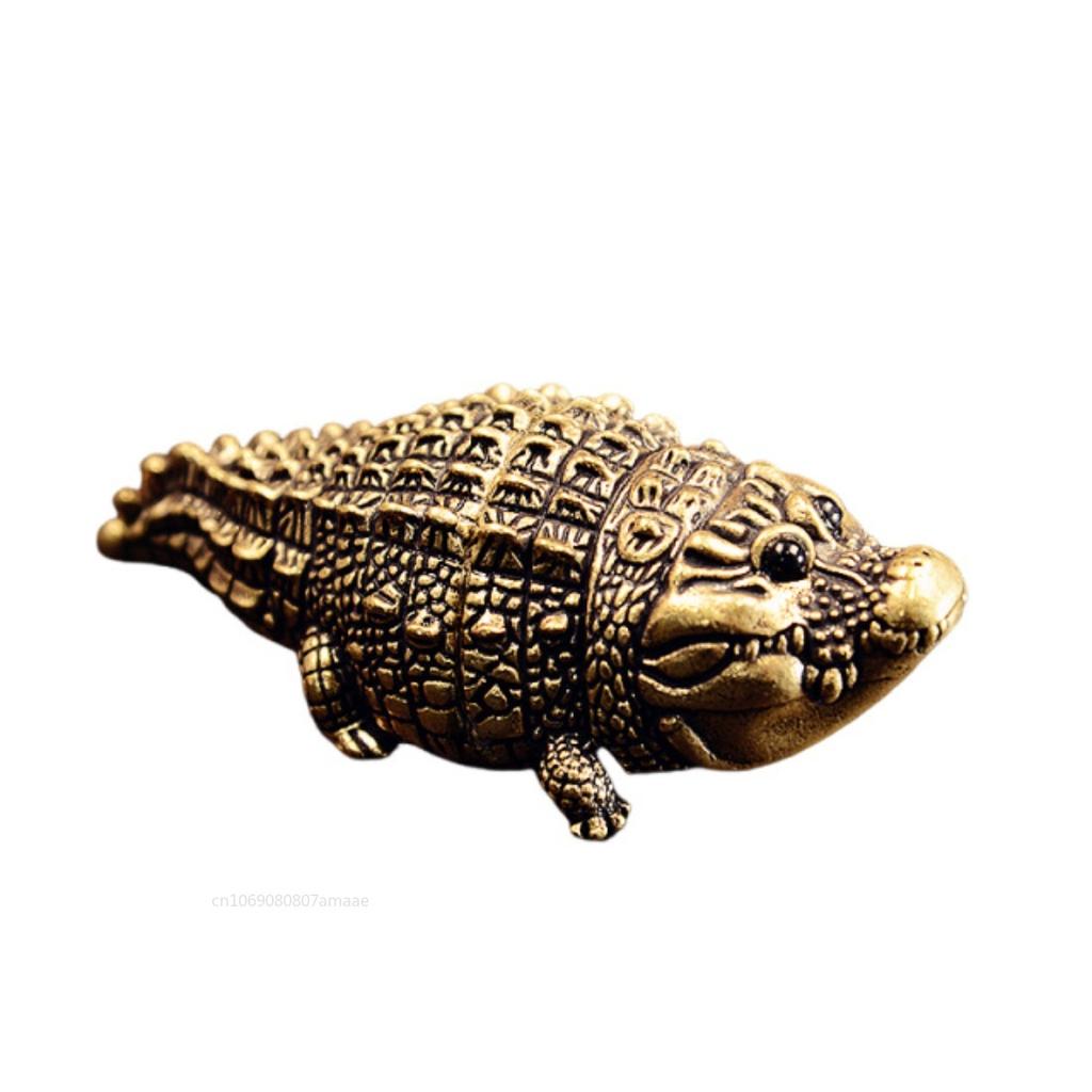 Handmade Brass Crocodile Statue Crafts Mini Cute Animal Sculpture Tea Pet Desktop Ornament Retro Lucky Home Decor for Gifts