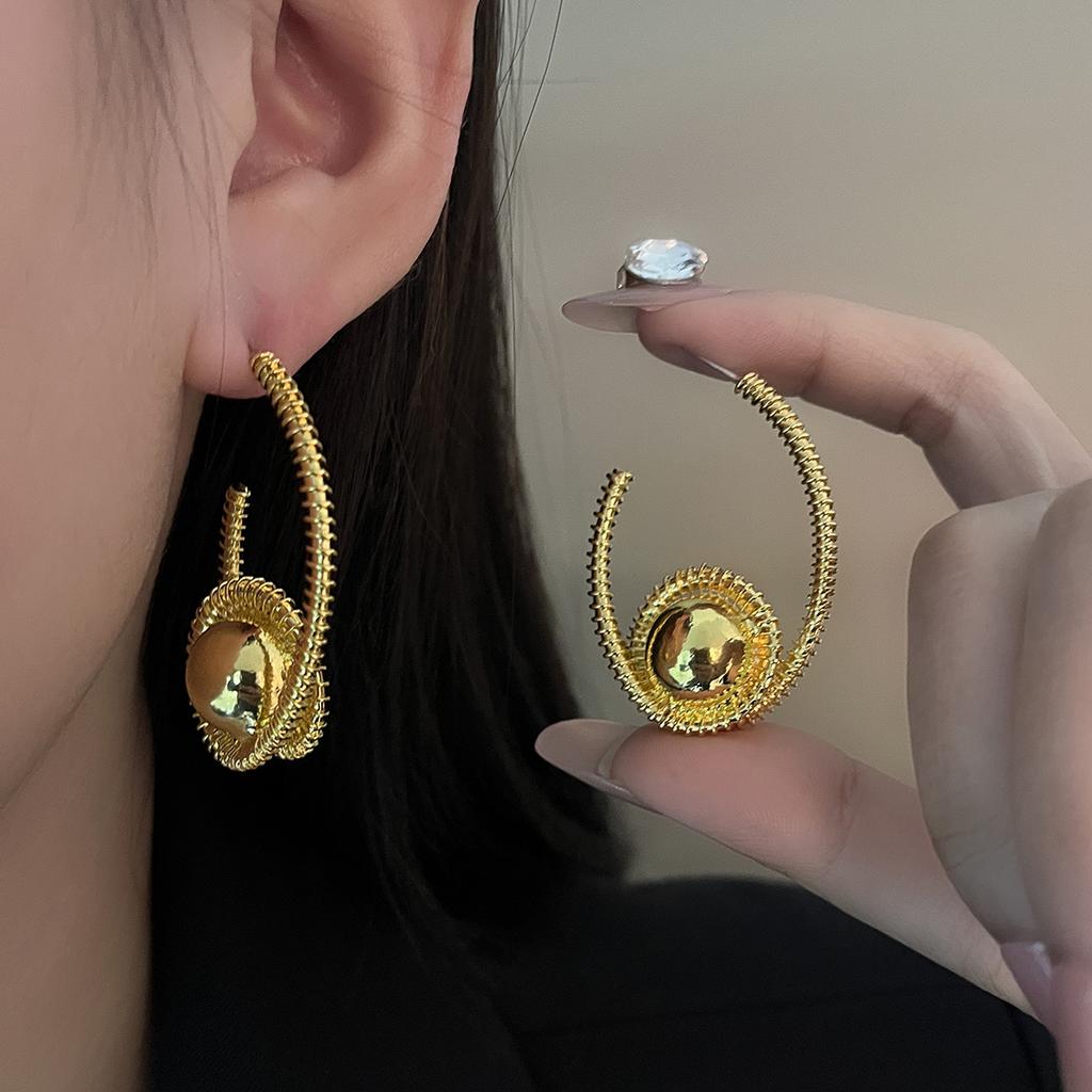 Unique and Exaggerated Metal Earrings for Women with Fashionable and High-grade Design - Stand Out In Parties