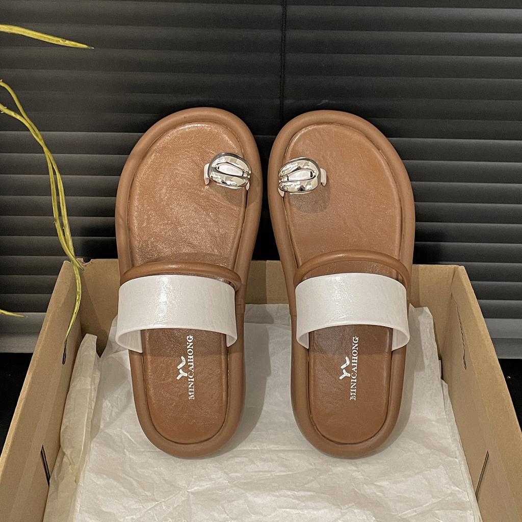 Fashion trend retro non-slip thick-soled one-word slippers women's summer wear 2025 new models with skirts French sandals