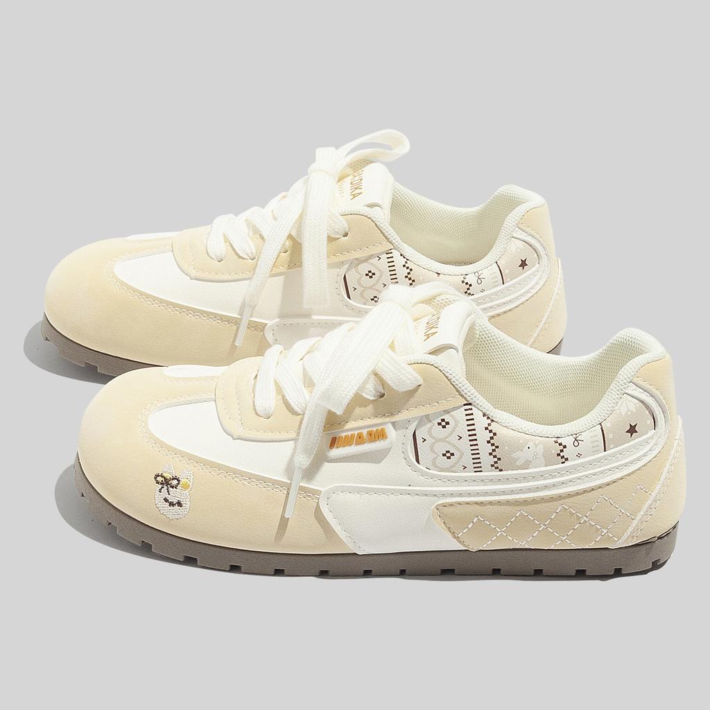 Spring new flat-bottomed cute niche moral training shoes sports student leisure