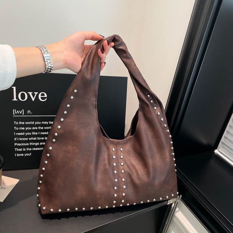 Rivet tote bag women's large capacity commuter shoulder bag