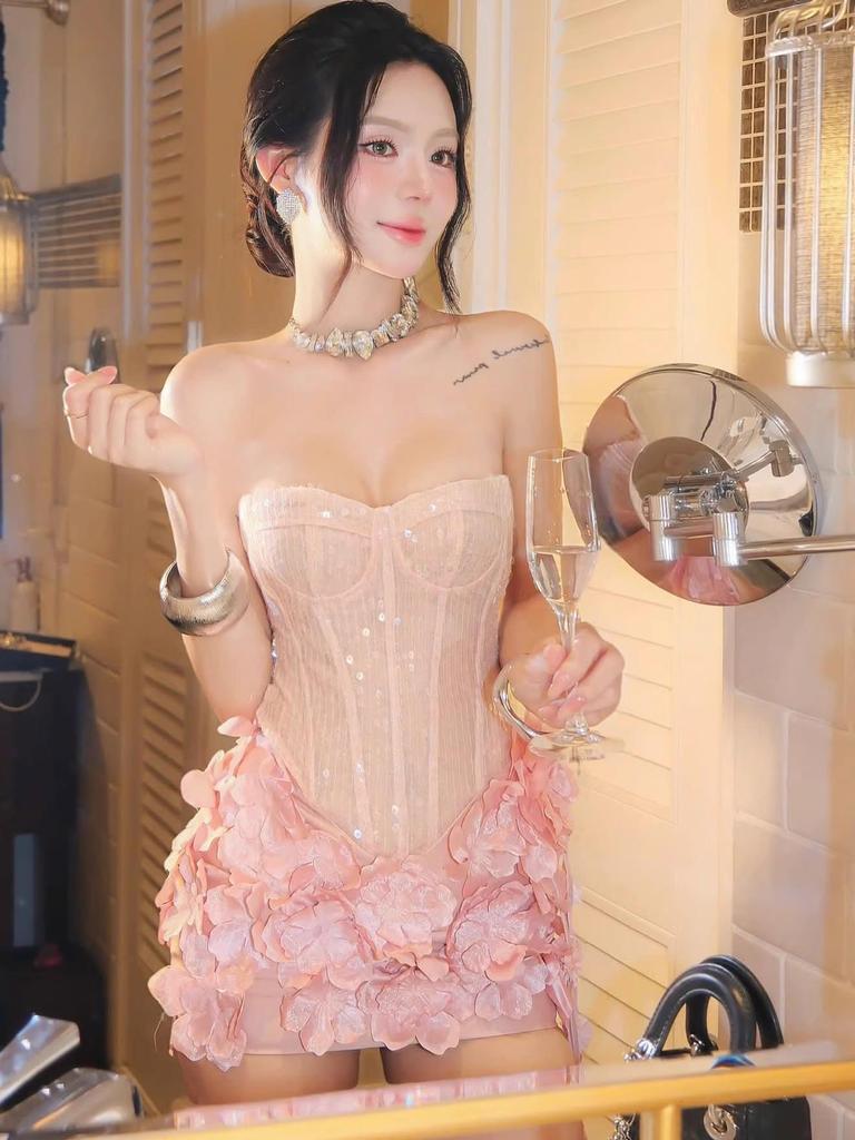 Vietnamese Designer 2026 Spring/Summer Sequin Strapless Sweet Party Dress