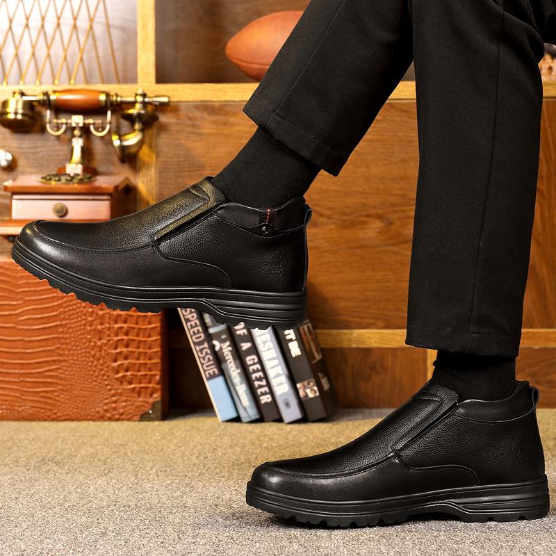 

Хлопковая обувь мужская зимняя бархатная теплая высокая сникерсы кожаная для среднего и пожилого возраста мягкая подошва обувь для папы 44