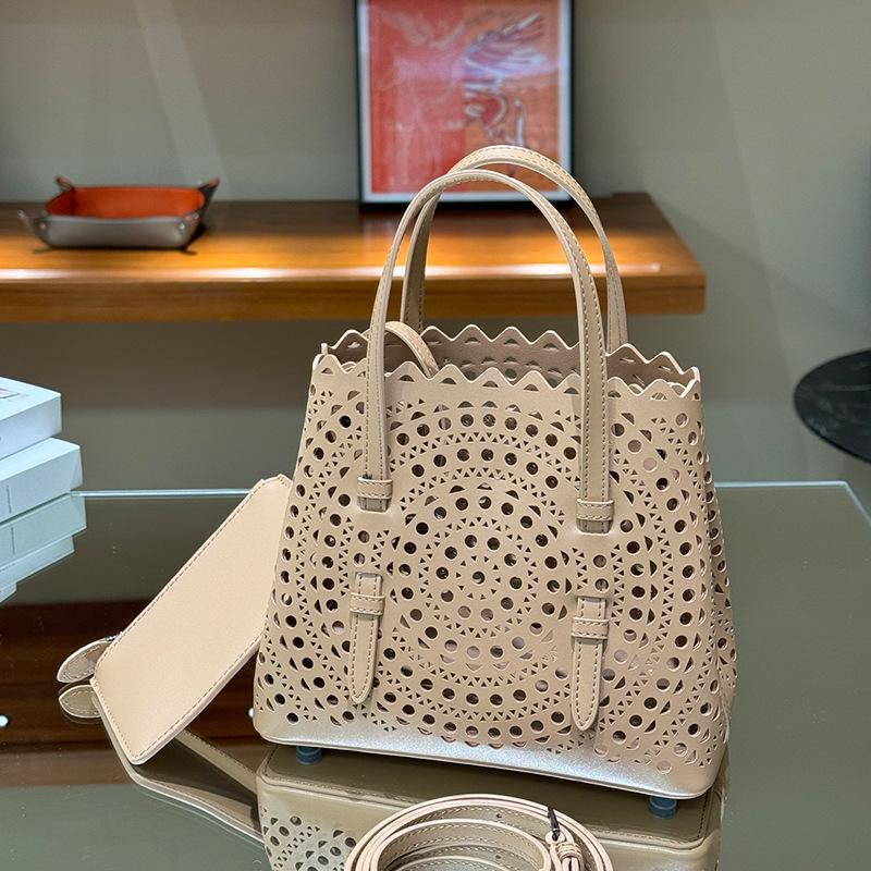 

2025 новая женская сумка-тоут/Сквозной узор бежевый