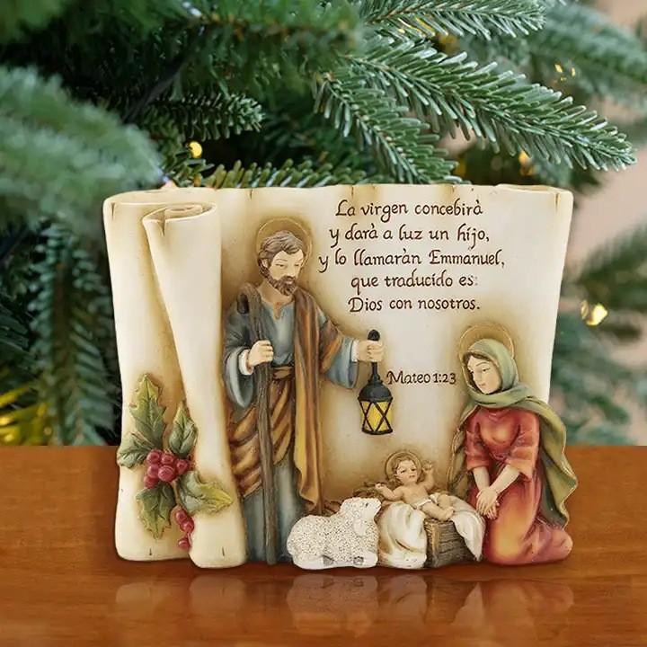 Square Contemporary Resin Decoration Highlighting Couples With Children For Christmas Celebrations