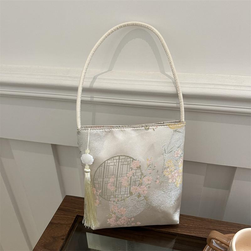 Elegant Vintage Inspired Women s Bucket Bag Ideal For Work And Casual Outfits белый