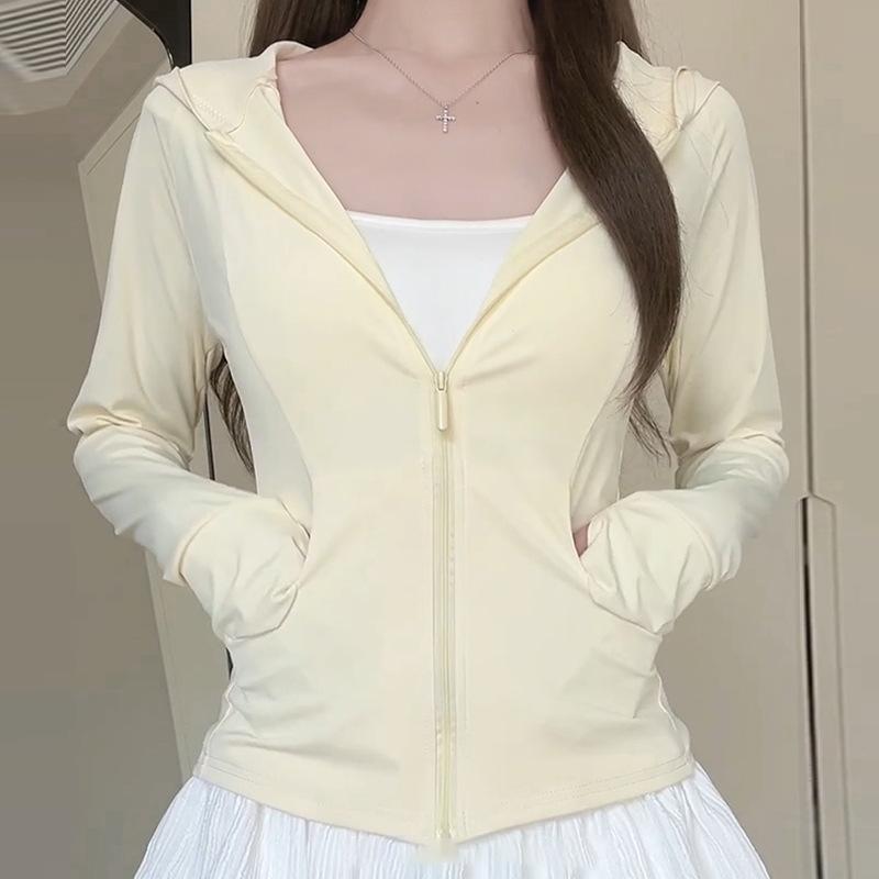 Ropa con protección solar de seda de hielo negra para mujer en verano, fina, nuevo ajuste ceñido, con capucha, cárdigan UV, chaqueta de manga larga