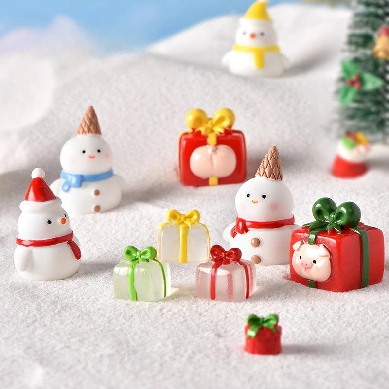Christmas Decoration Ornaments Xmas Micro Landscape New Year 2026 Miniatures Home Decorative Santa Claus Figurines Home Decor