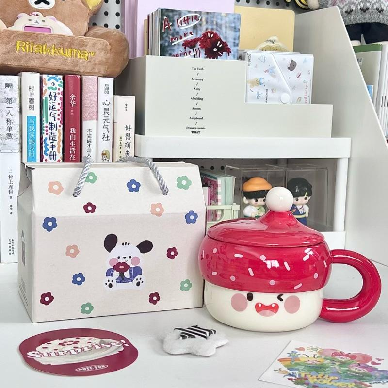 Cute hat ceramic mug with lid for girls' birthday gifts Gift box set