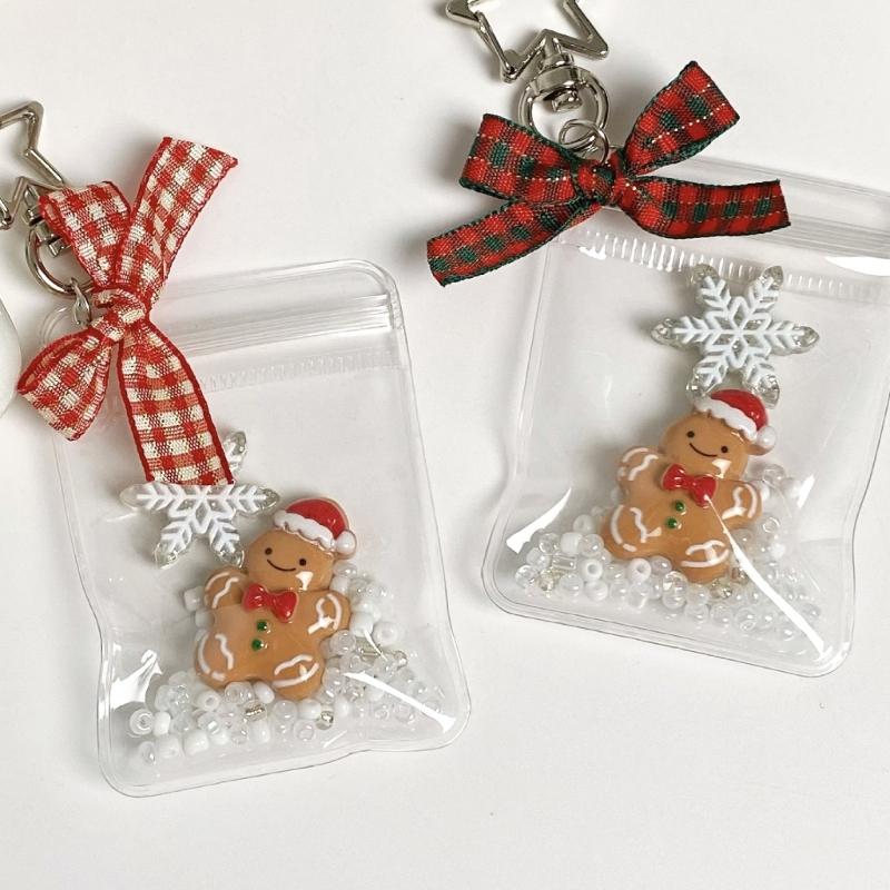 Festive Gingerbreads Keychain Vintage Ornament Sturdy Phone Charm User Friendly Holiday Gift For Family Friend