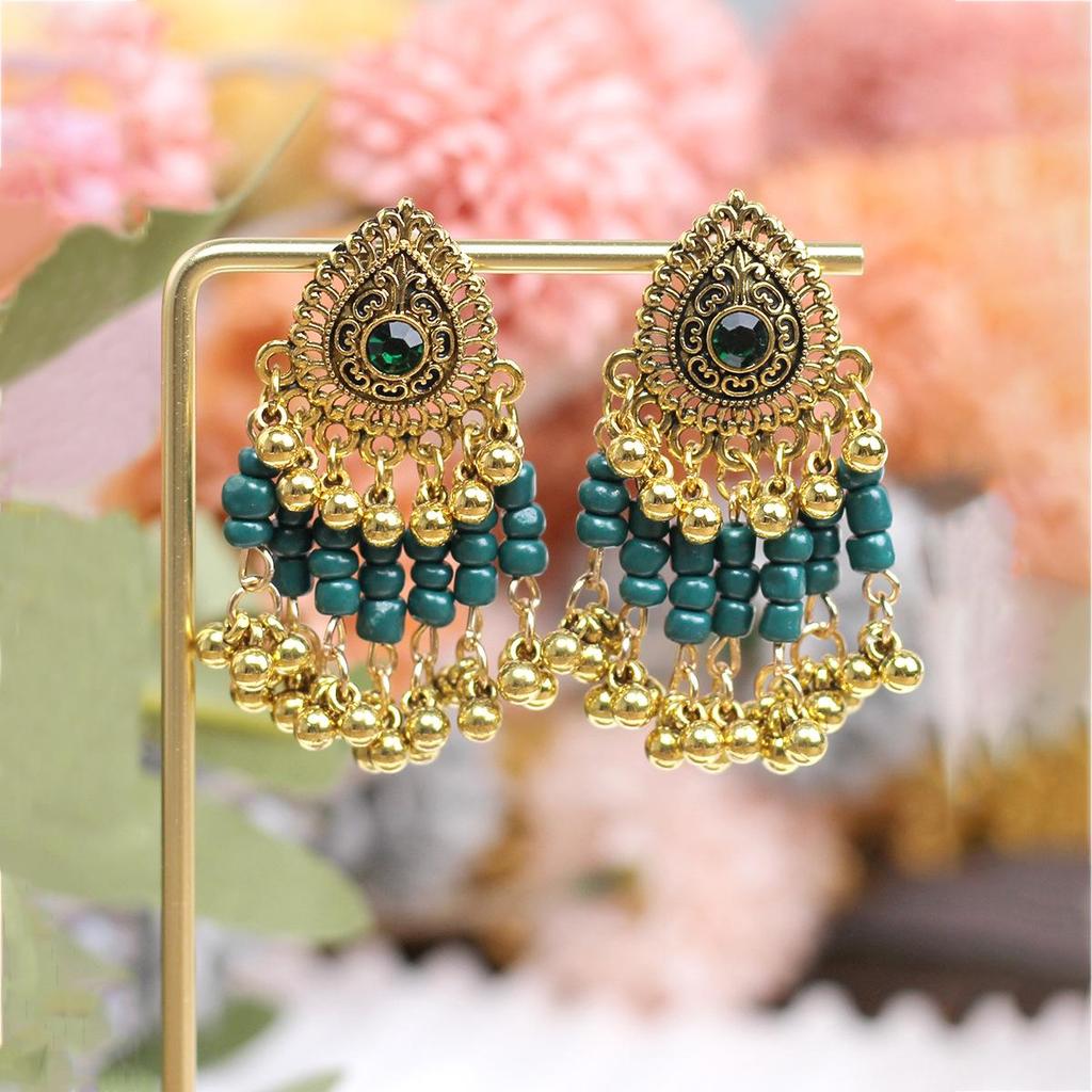 Boucles d'oreilles ethniques européennes-américaines bohèmes à strass et clochettes perlées - Style rétro audacieux