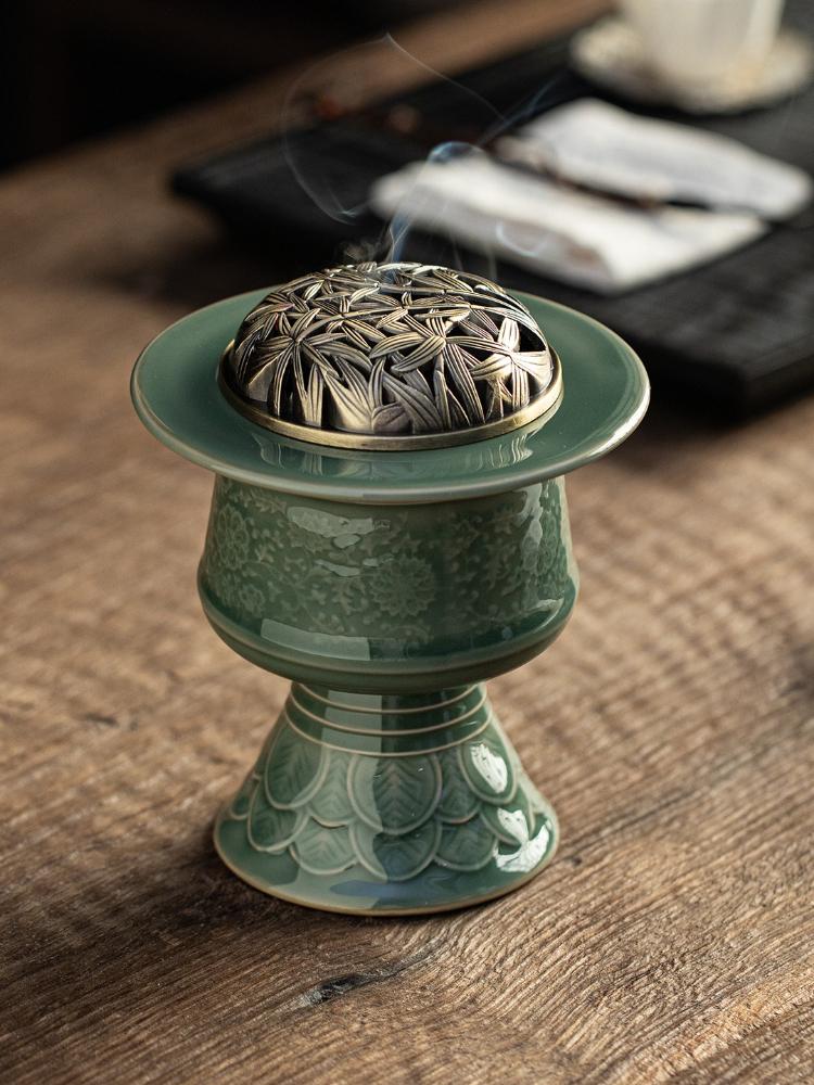 

Селадоновая курильница для благовоний, керамическая дисковая курильница с рельефным изображением свернувшейся ветви и лотоса, для дома, медитации, дзен-декора, чайной церемонии, ароматерапии зелёный