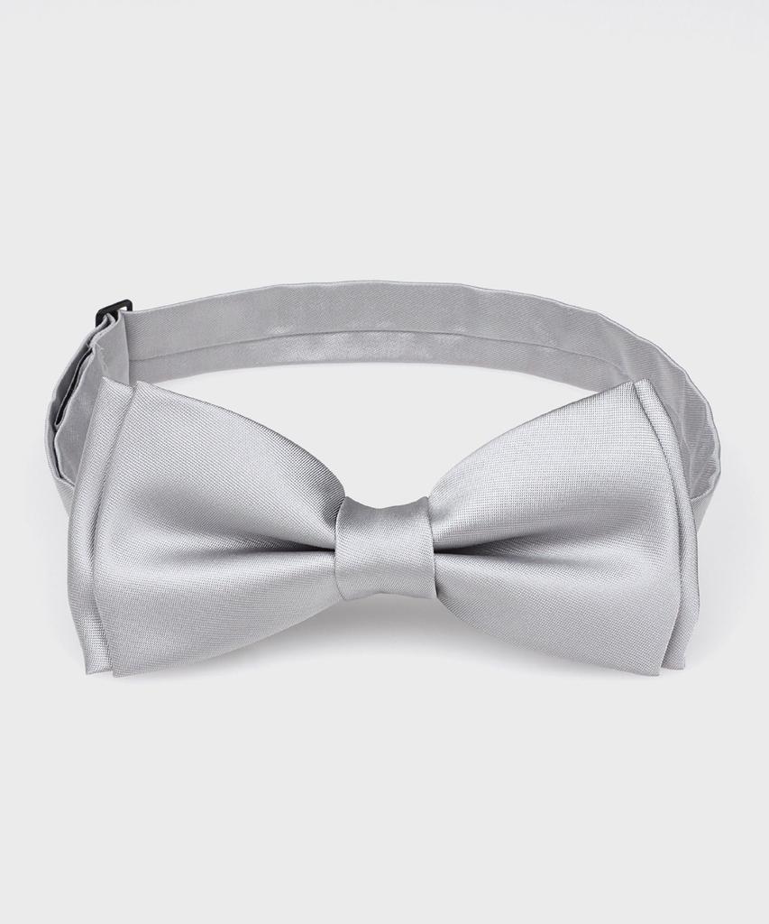 Solid color bow tie