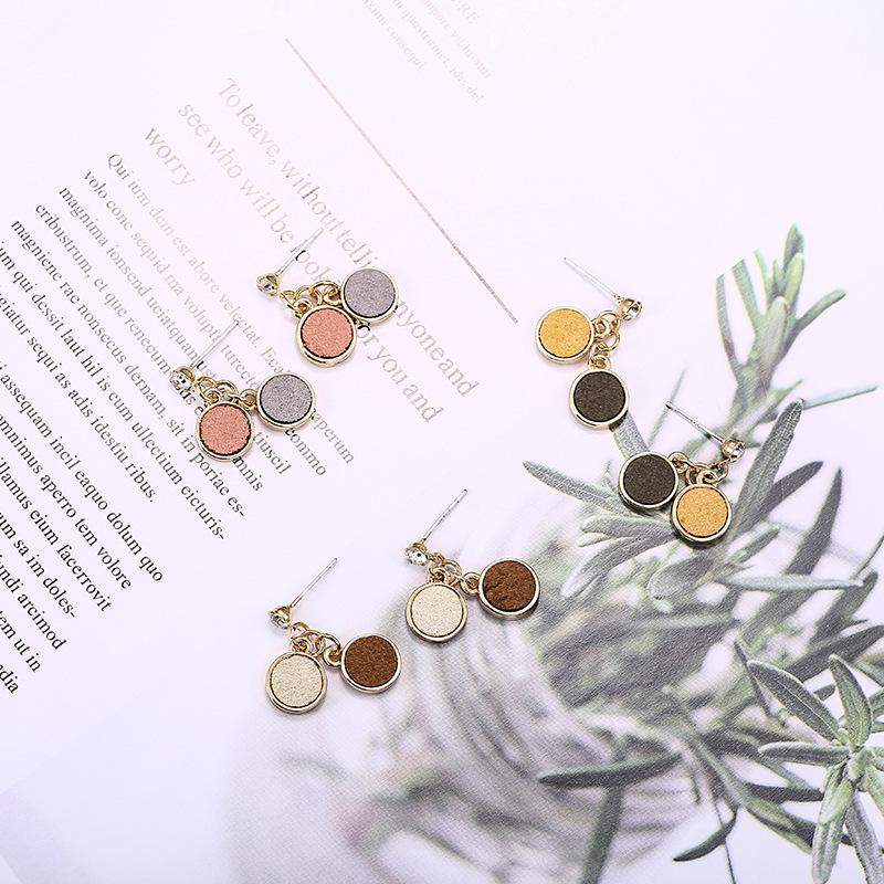 

Korean Dual-Tone S925 Silver Rhinestone Stud Earrings for Women