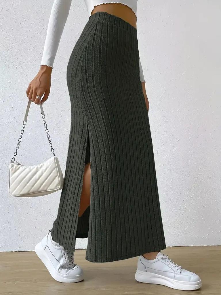 2025 High-Waisted Knit Skirt with Side Slit - Autumn/Winter European & American Style for Women