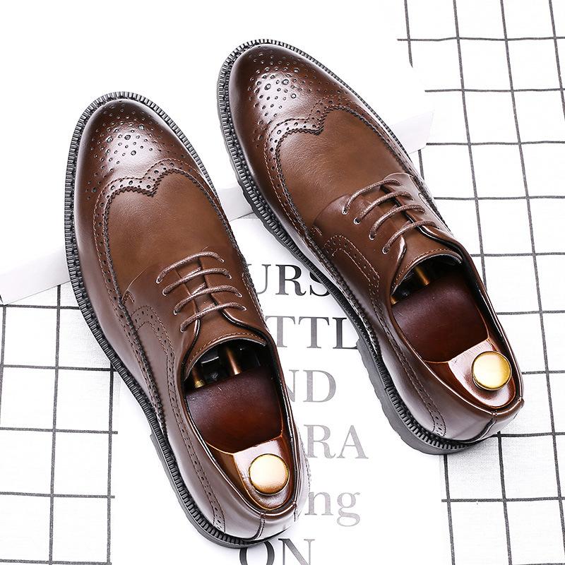 

2025 новые заостренные ретро британские мужские деловые повседневные кожаные туфли корейская версия гравированные мужские кожаные туфли на шнуровке 830-G 44 коричневый