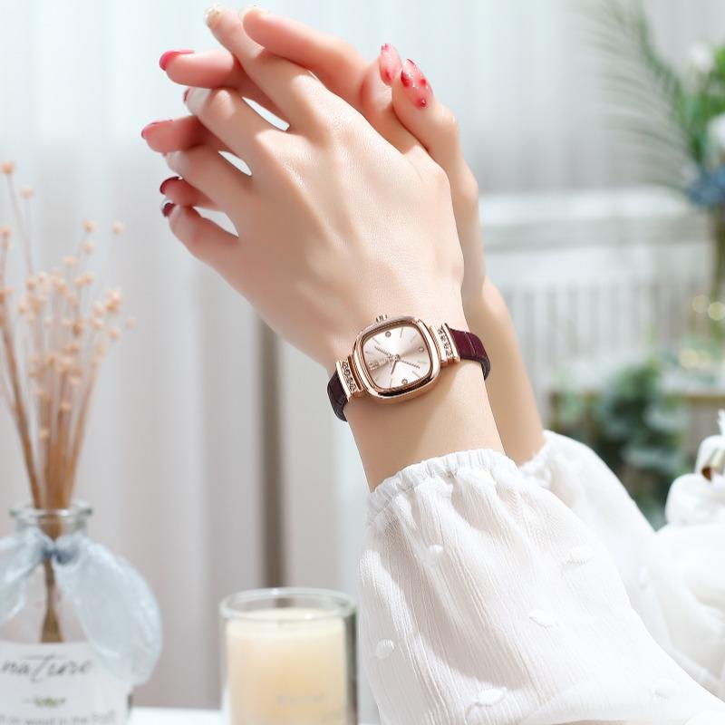 POEDAGAR Fashion Square Ladies Wristwatch Waterproof Leather Luxury Diamond Quartz Woman Watch Elegant Casual Watches