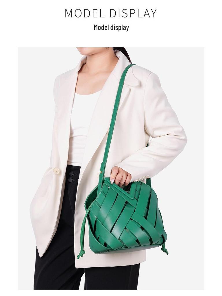 Large Capacity Hand-Woven Triangle Magnetic Buckle Crossbody Vegetable Basket Bag