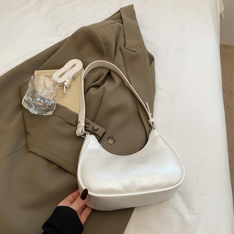 Frühling und Sommer beliebte Nischen-Tasche Damen neue ausländische Stil vielseitige Umhängetasche super angesagte Damen Messenger Bag