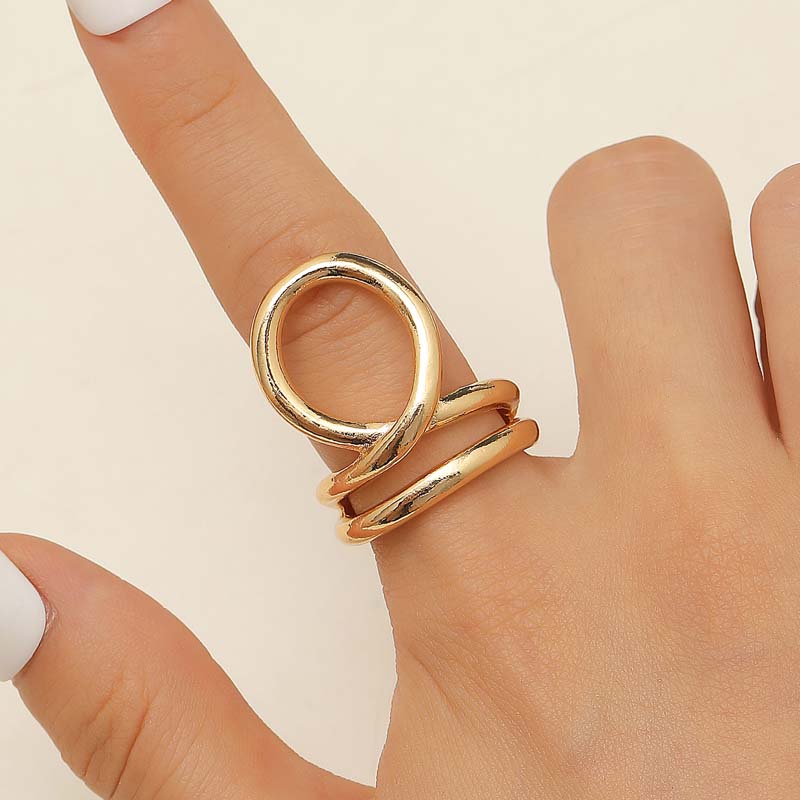 Vintage Metal Hollow Twisted Open Rings for Women Creative Gold Color Irregular Geometric Adjustable Finger Ring Zircon
