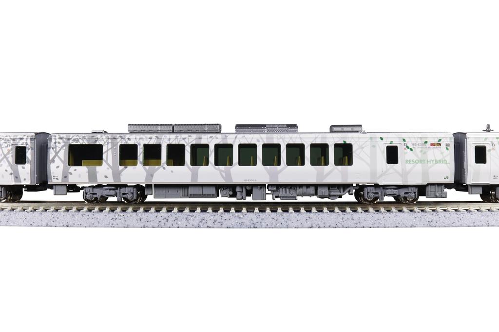 KATO N Gauge Series Buna Formation Set Railway Model Diesel Railcar HB-E300 "Resort Shirakami" 4-Car 10-2073