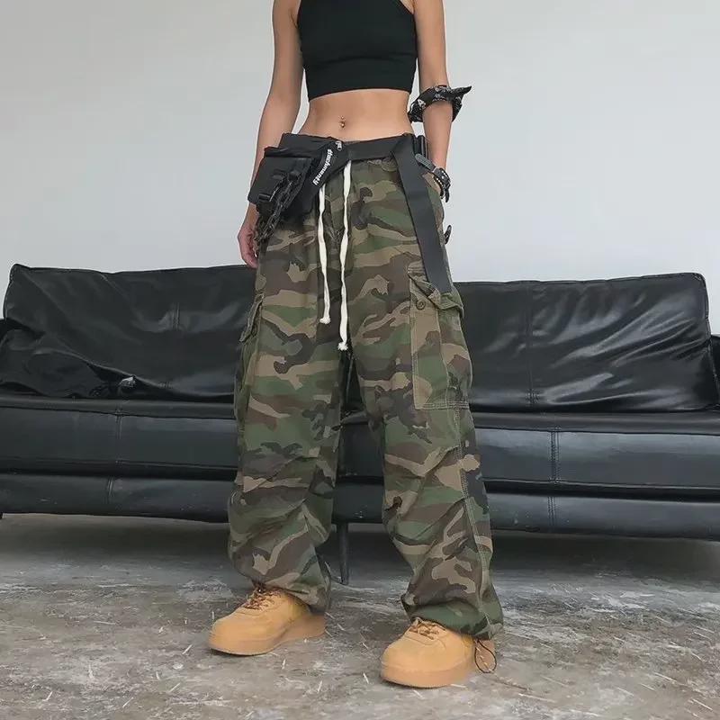 

Men s Trendy American Street Retro Camo Wide-Leg Overalls with Large Pockets S