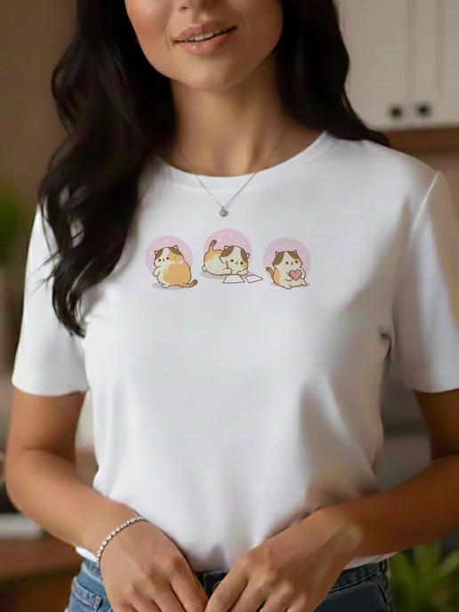 T-shirt with a three-cat print in pastel tones 4XL
