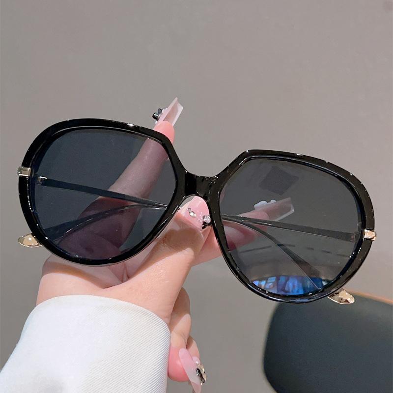

y2k Vintage Oversized Pilot Sunglasses Women For Men 2026 Luxury Brand Designer Sun Glasses Popular Sexy Outdoor Metal Shades UV